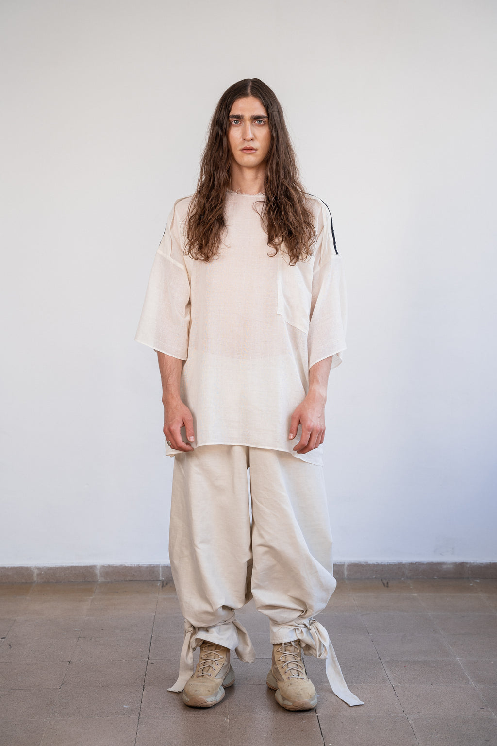 001 / Essential oversized tee