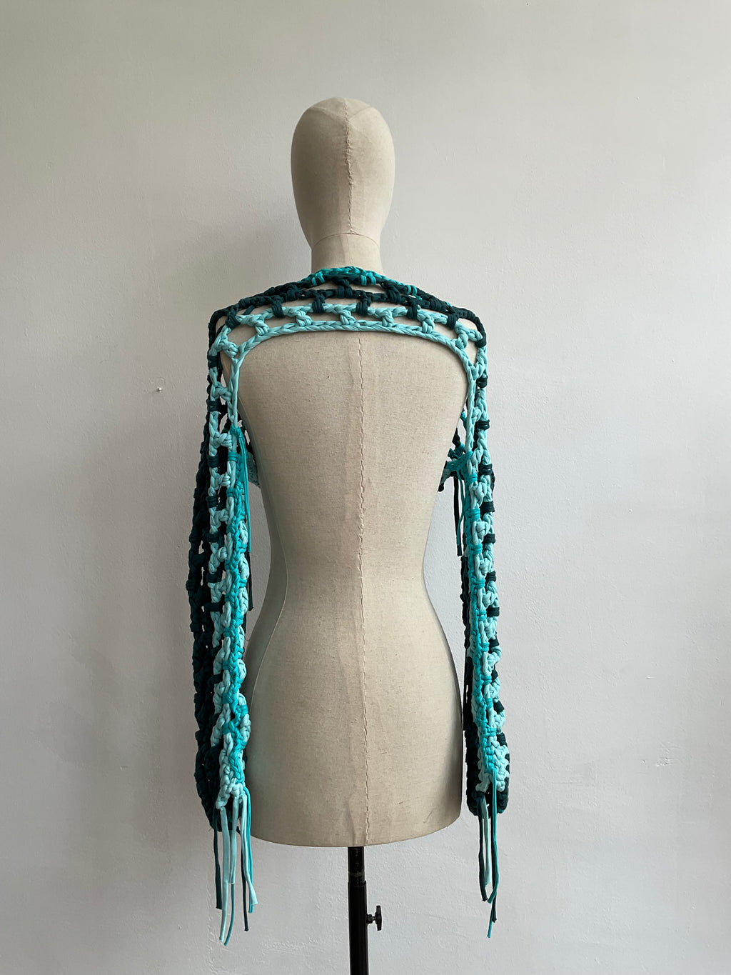 006/ Chispa Handcrafted Crochet Shoulder Piece 2