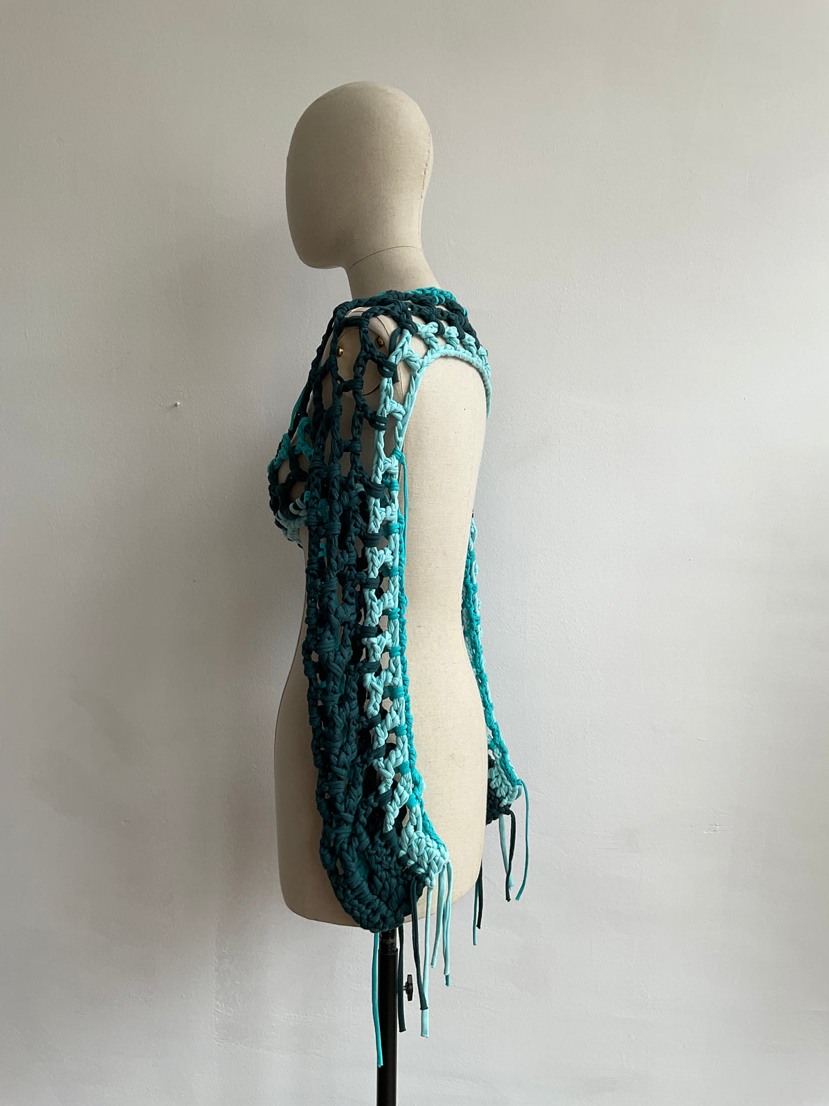 006/ Chispa Handcrafted Crochet Shoulder Piece 2